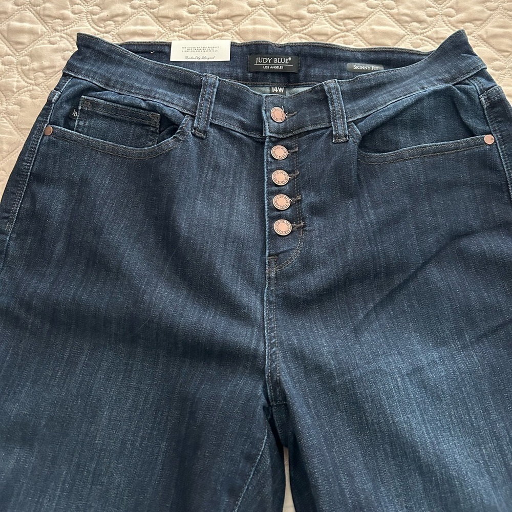 Judy Blue Skinny Fit High Rise Button Fly Jeans. NWT.  Size 14. Never Worn. - Picture 3 of 8